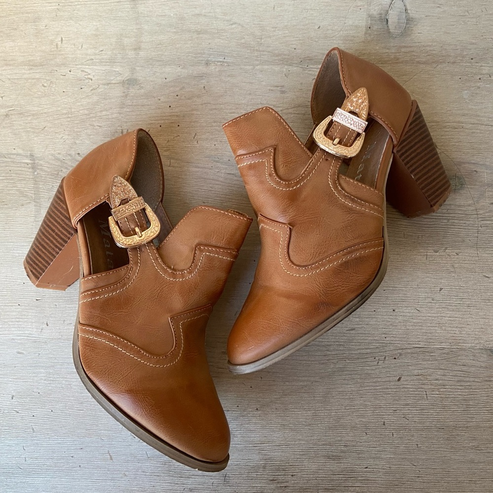 Cognac brown heeled buckle booty Size 7 EUC GUC